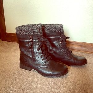 ❗️FINAL CHANCE ❗️ Like New! Black combat boots